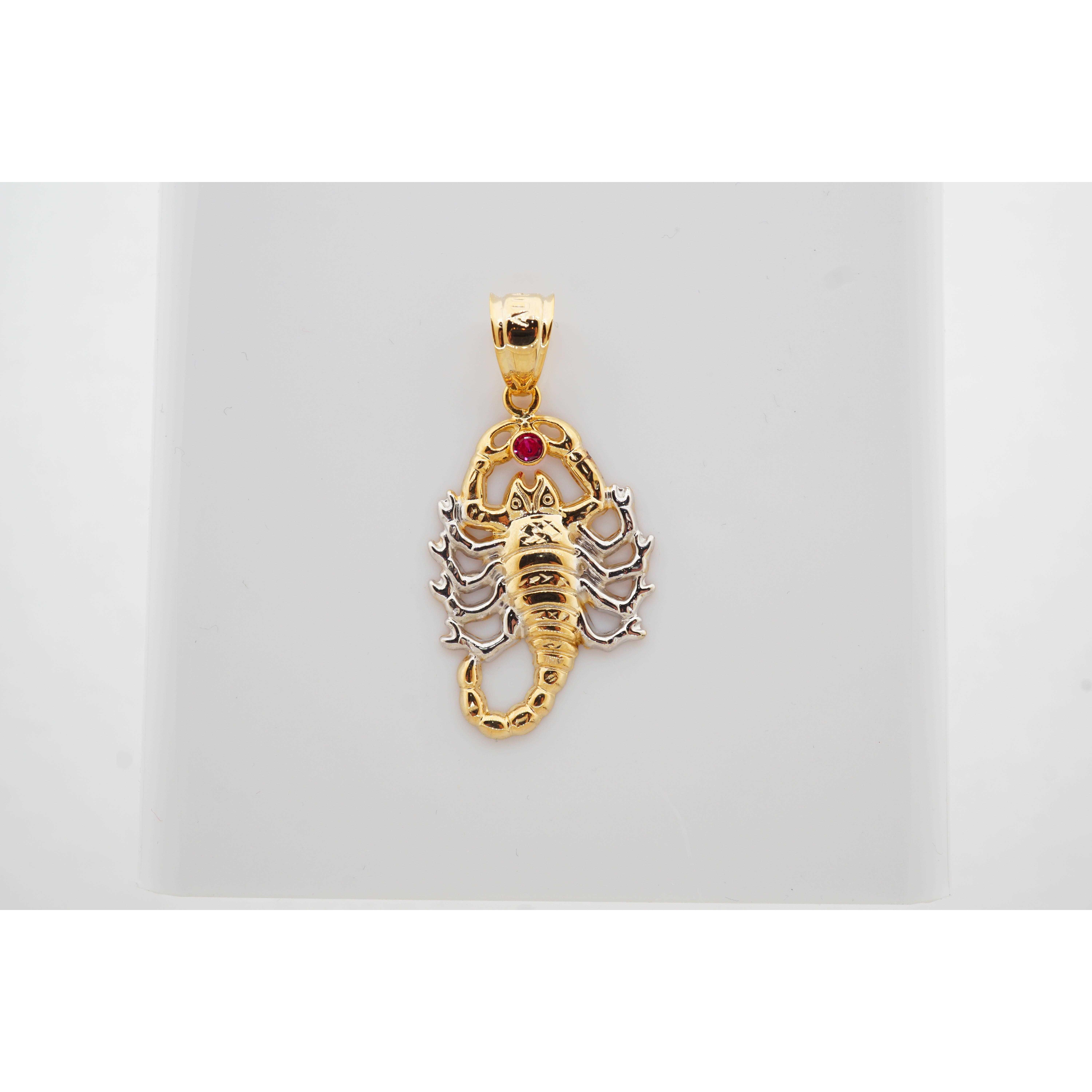 10k Yellow Gold Scorpion Charm Pendant Estate Sale Cubic Zirconia Vintage Style